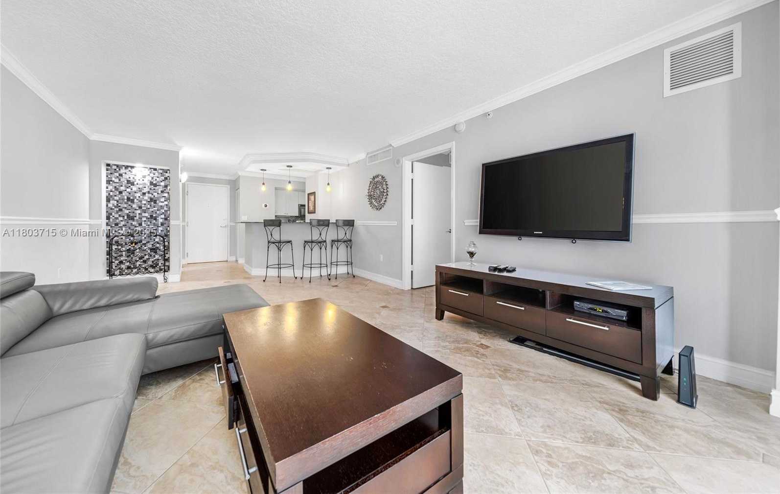 Small Image of 6917 COLLINS AVE #708, Miami Beach Number 24