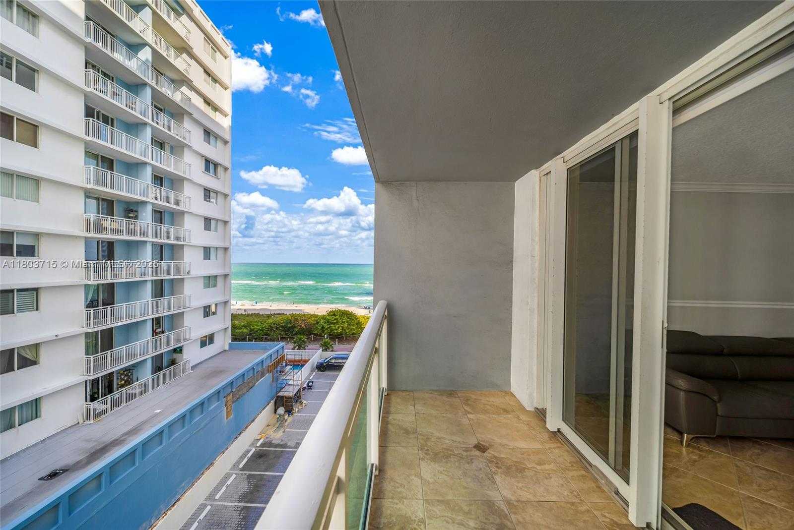 Small Image of 6917 COLLINS AVE #708, Miami Beach Number 34