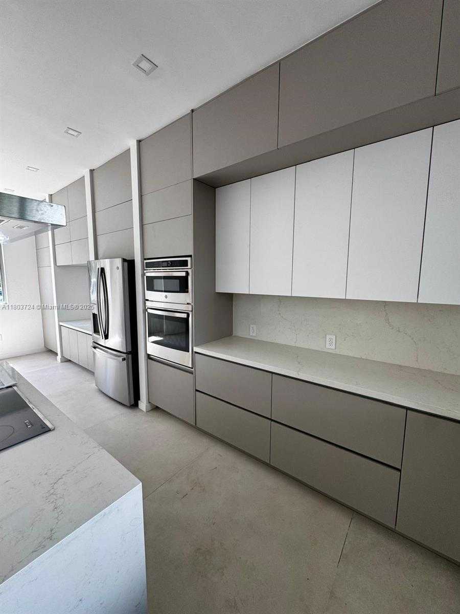 Small Image of 3604 DAY AVE #3604, Miami Number 3