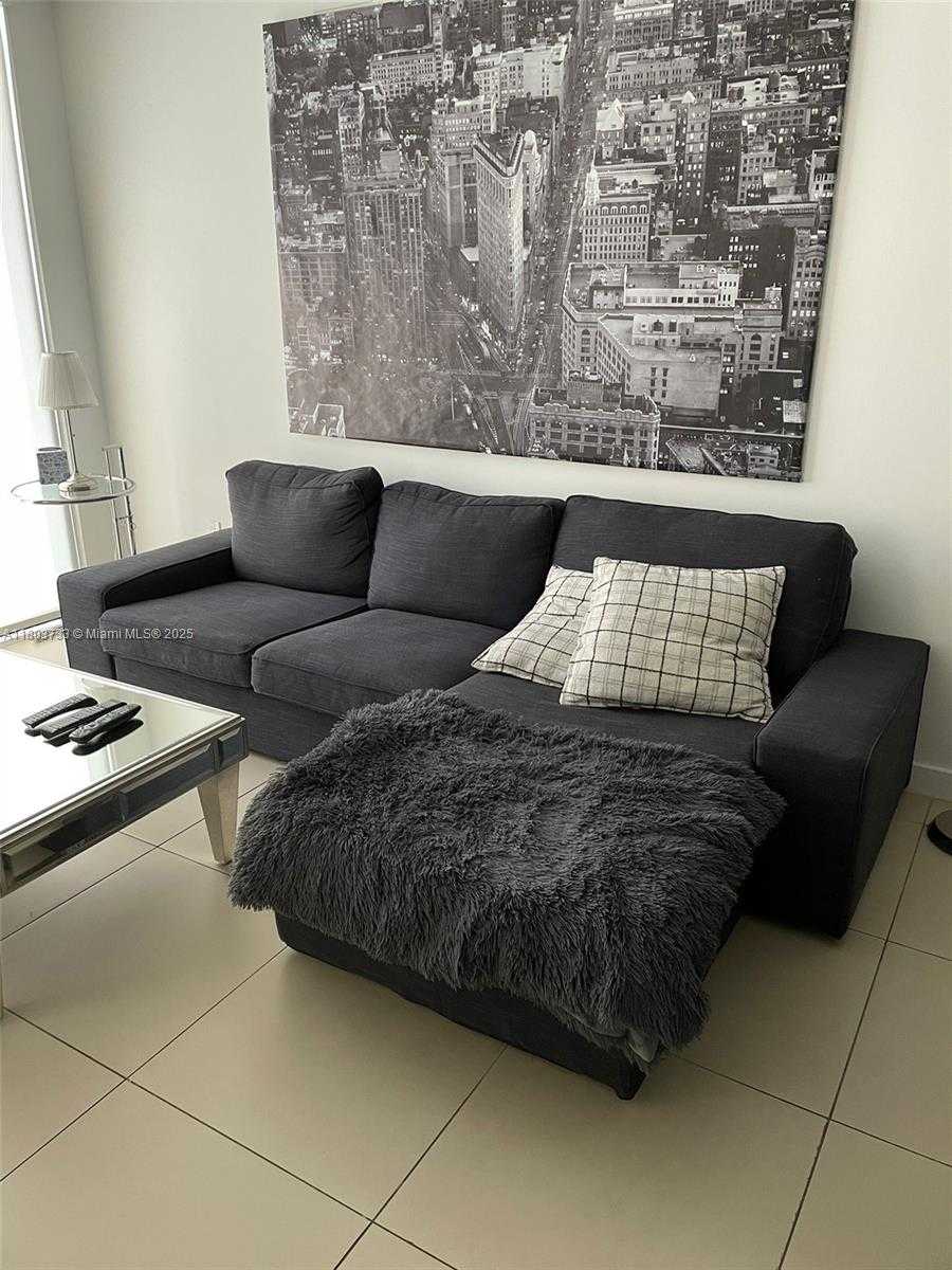 Small Image of 31 #907, Miami Number 16