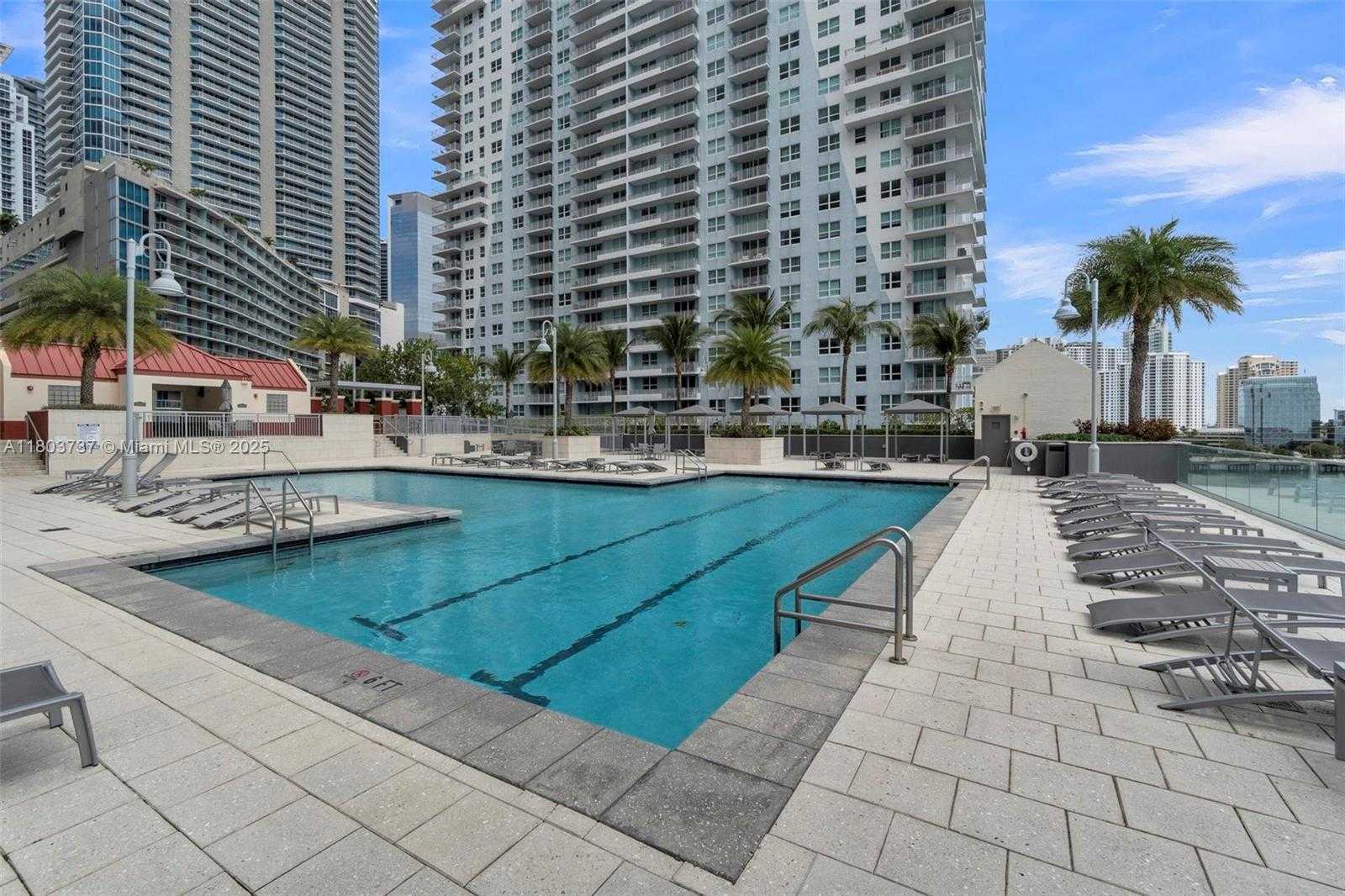 Small Image of 1155 BRICKELL BAY DR #1101, Miami Number 10