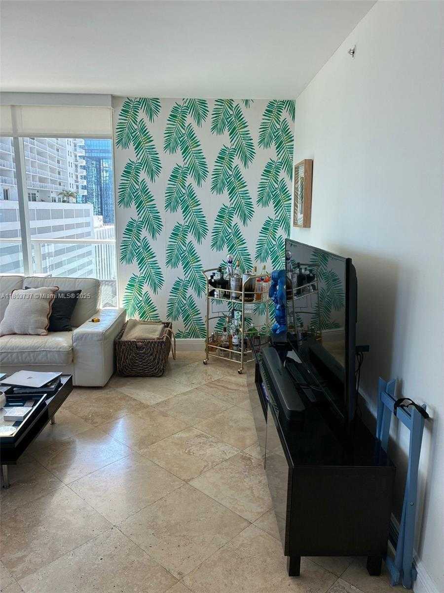 Small Image of 1155 BRICKELL BAY DR #1101, Miami Number 6