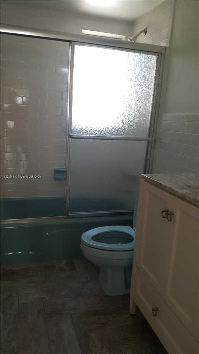 Small Image of 1340 LINCOLN RD #706, Miami Beach Number 6