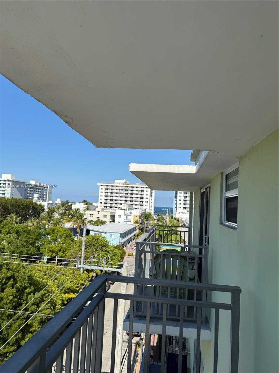 Small Image of 363 WASHINGTON AVE #64, Miami Beach Number 5