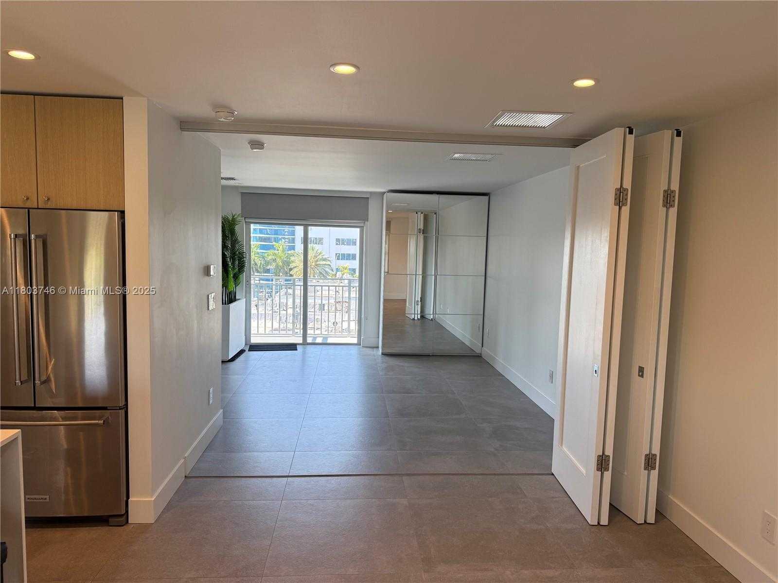 Small Image of 363 WASHINGTON AVE #64, Miami Beach Number 9