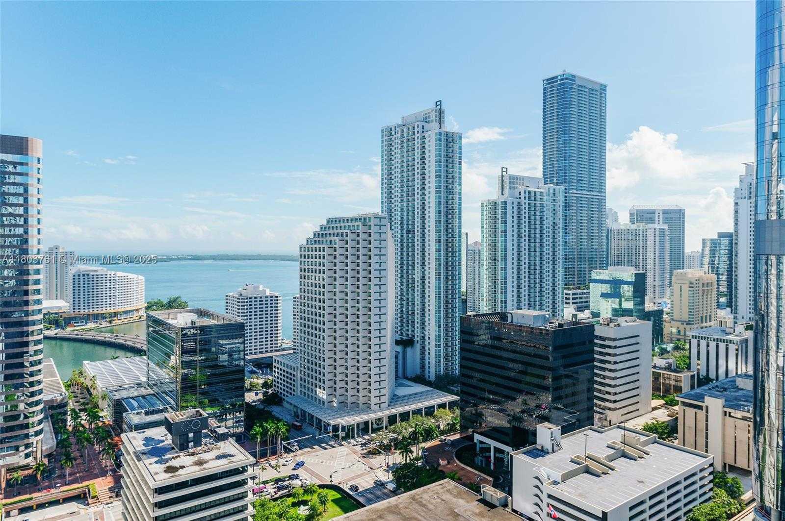Small Image of 68 SOUTH EAST 6TH ST #2601, Miami Number 11