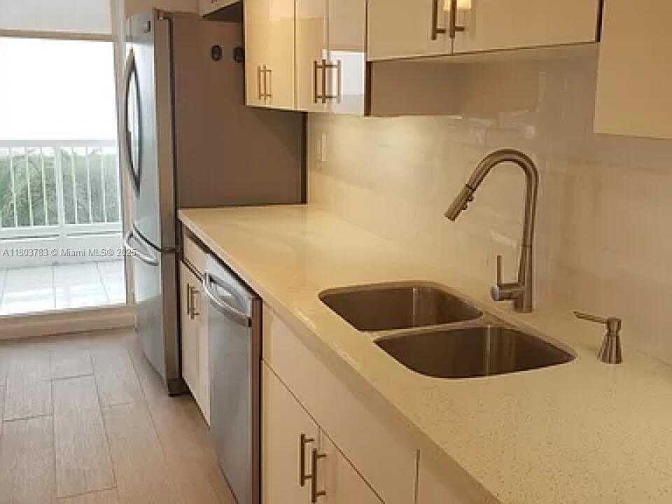 Small Image of 9341 COLLINS AVE #202, Surfside Number 11