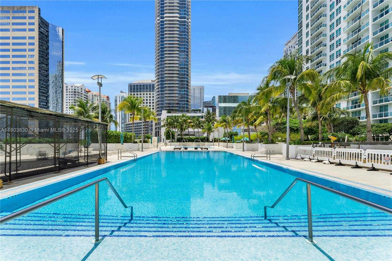 Small Image of 950 BRICKELL BAY DR #1108, Miami Number 14