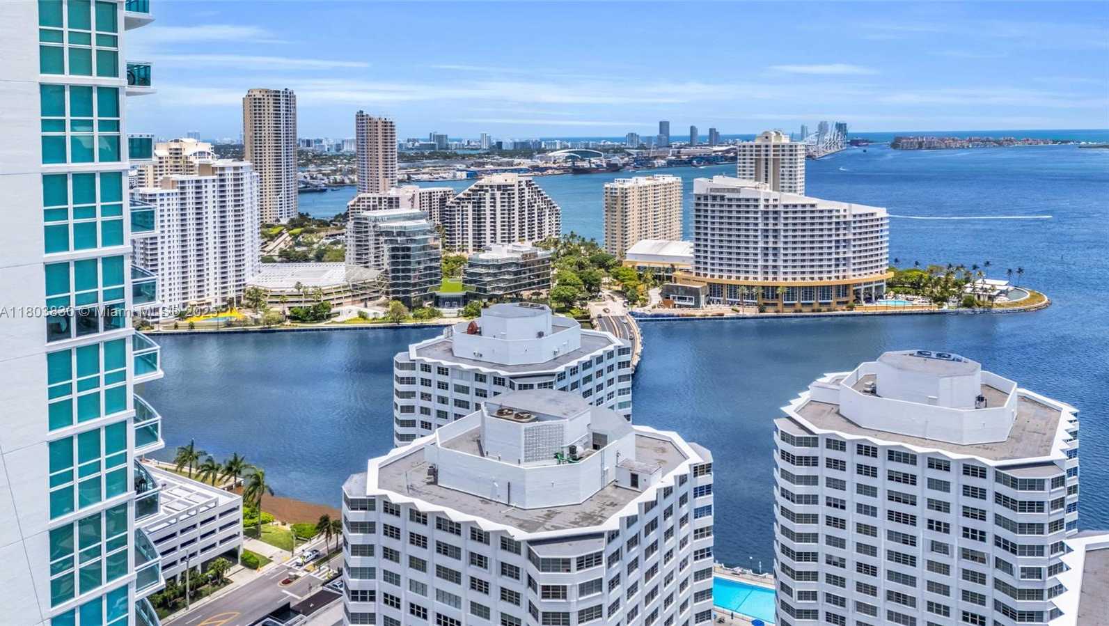 Small Image of 950 BRICKELL BAY DR #1108, Miami Number 19