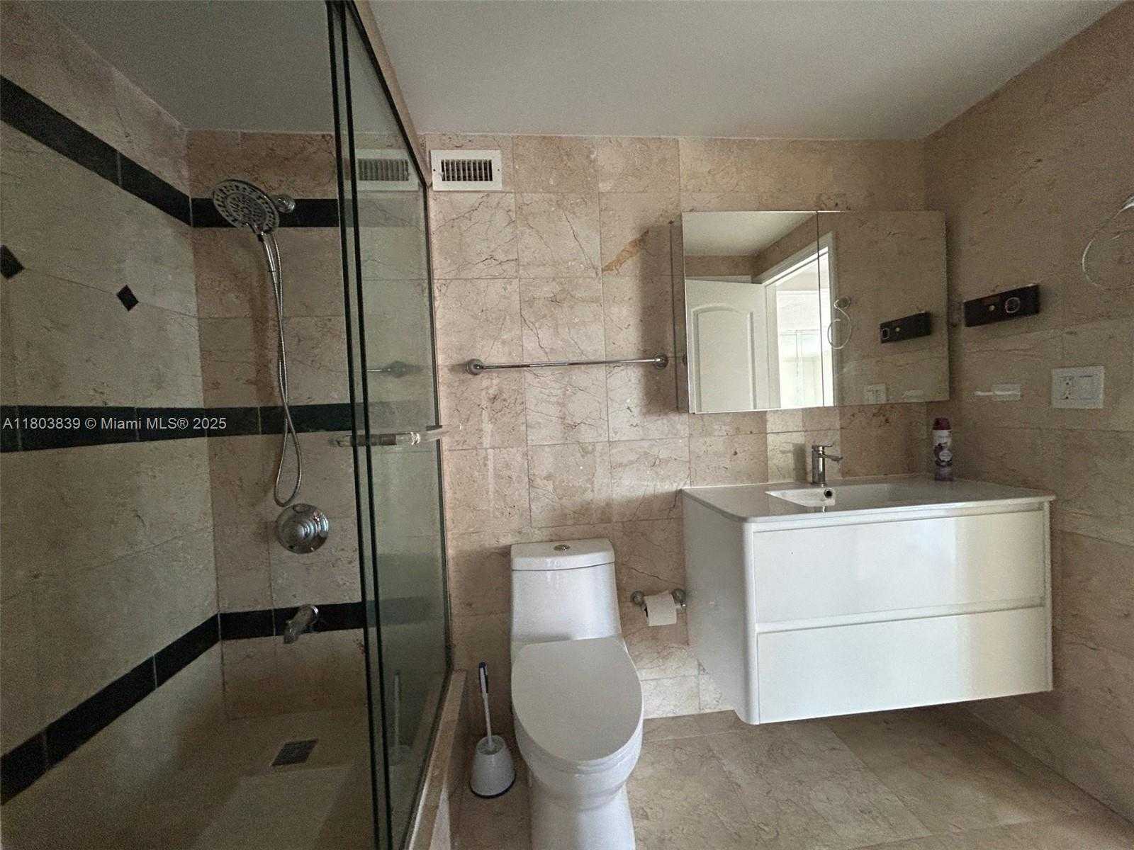 Small Image of 2899 COLLINS AVE #1538, Miami Beach Number 11