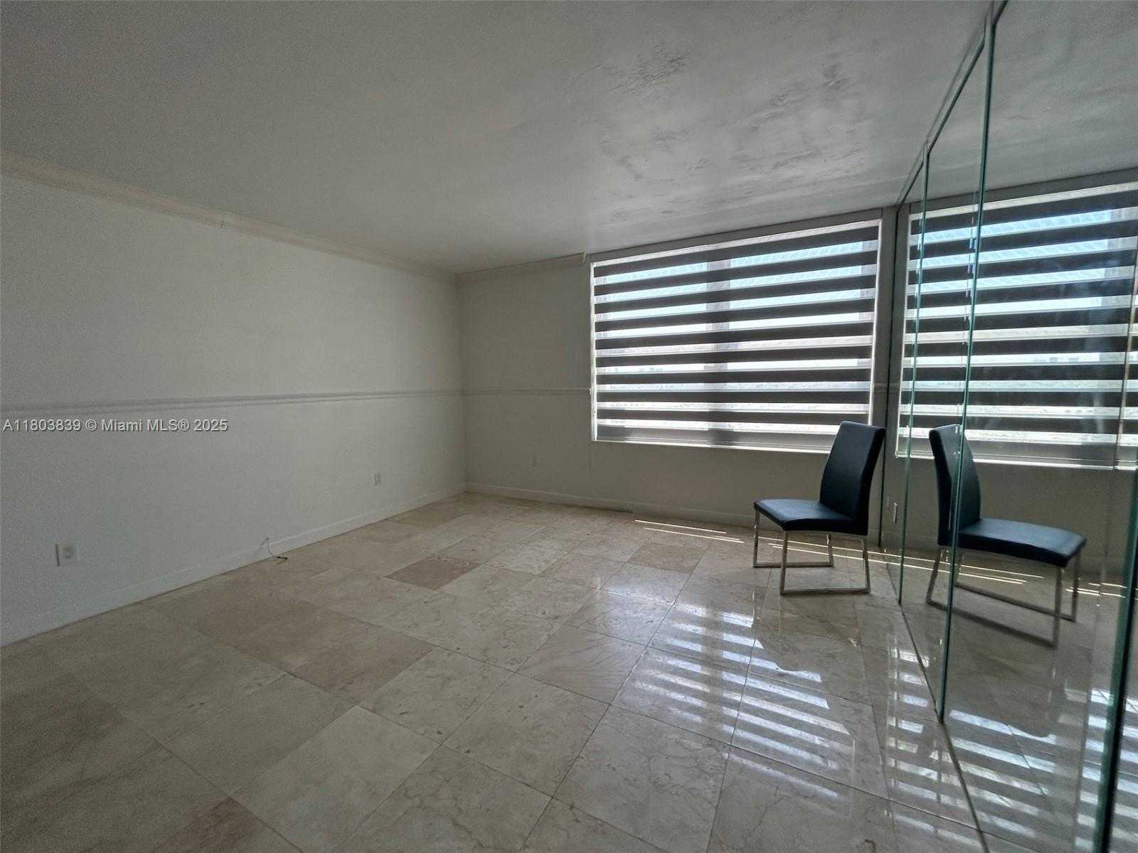 Small Image of 2899 COLLINS AVE #1538, Miami Beach Number 8