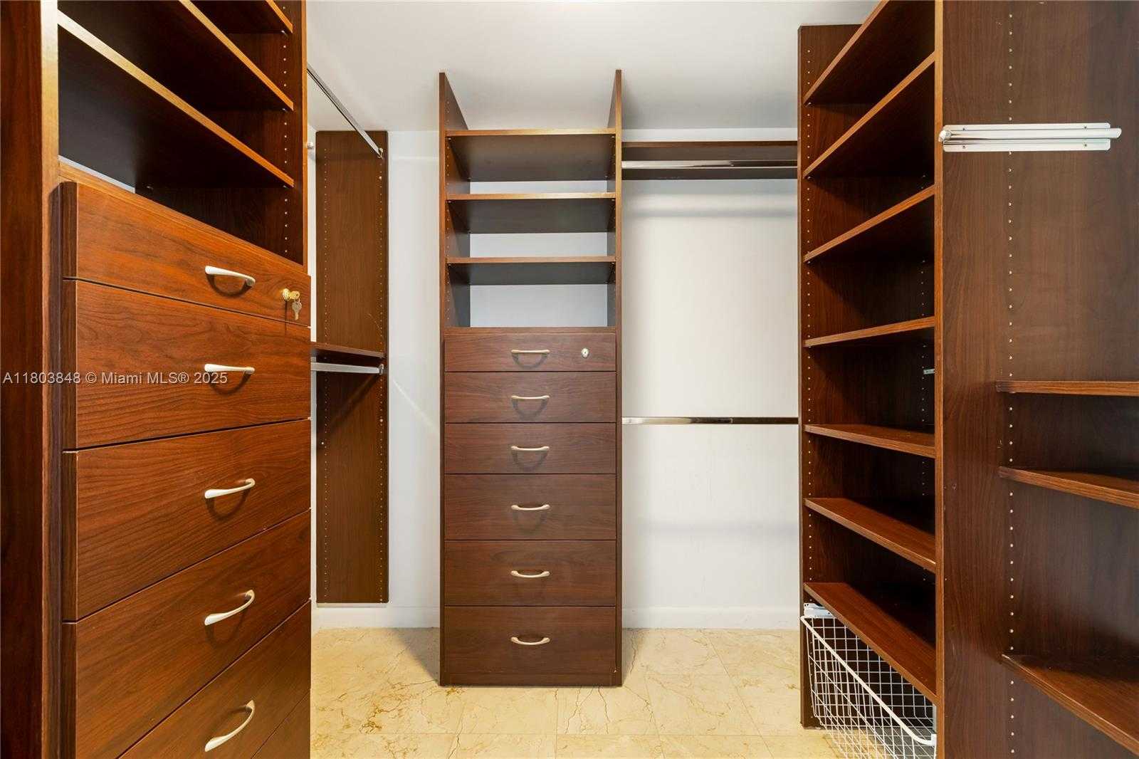 Small Image of 2101 BRICKELL AVE #1103, Miami Number 10