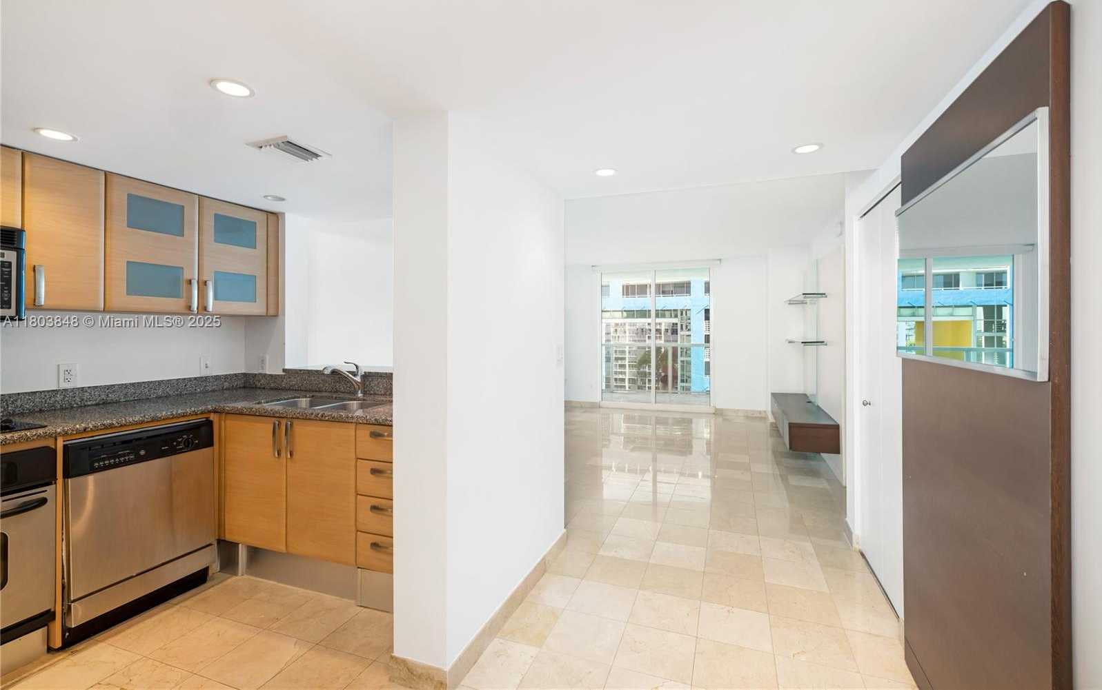 Small Image of 2101 BRICKELL AVE #1103, Miami Number 2