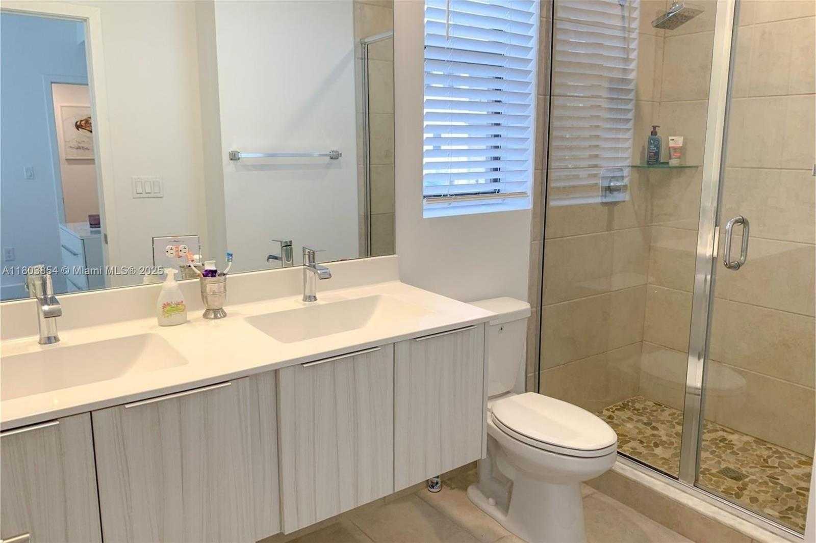 Small Image of 10431 NORTH WEST 82ND ST #8, Doral Number 13