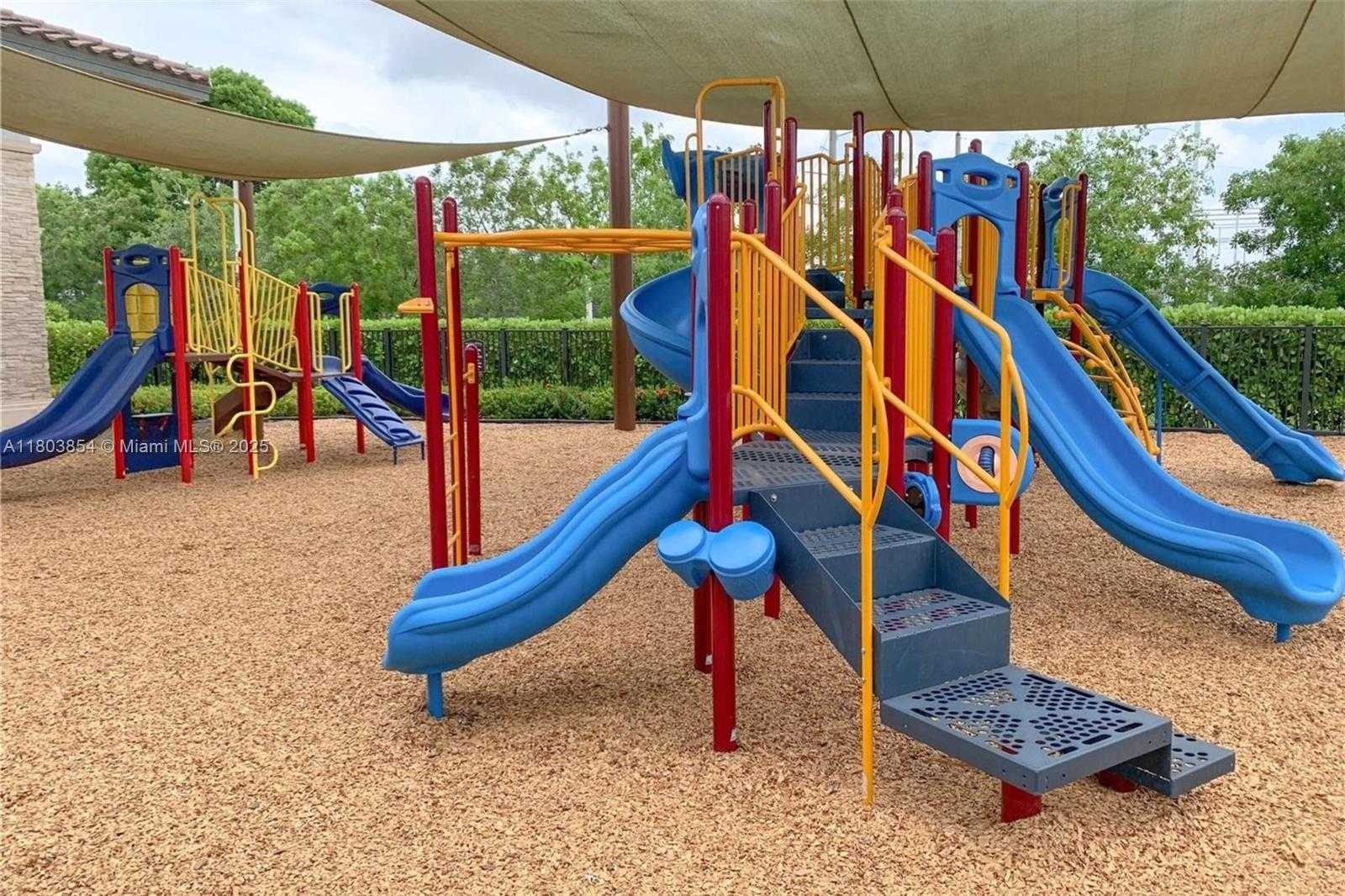 Small Image of 10431 NORTH WEST 82ND ST #8, Doral Number 25