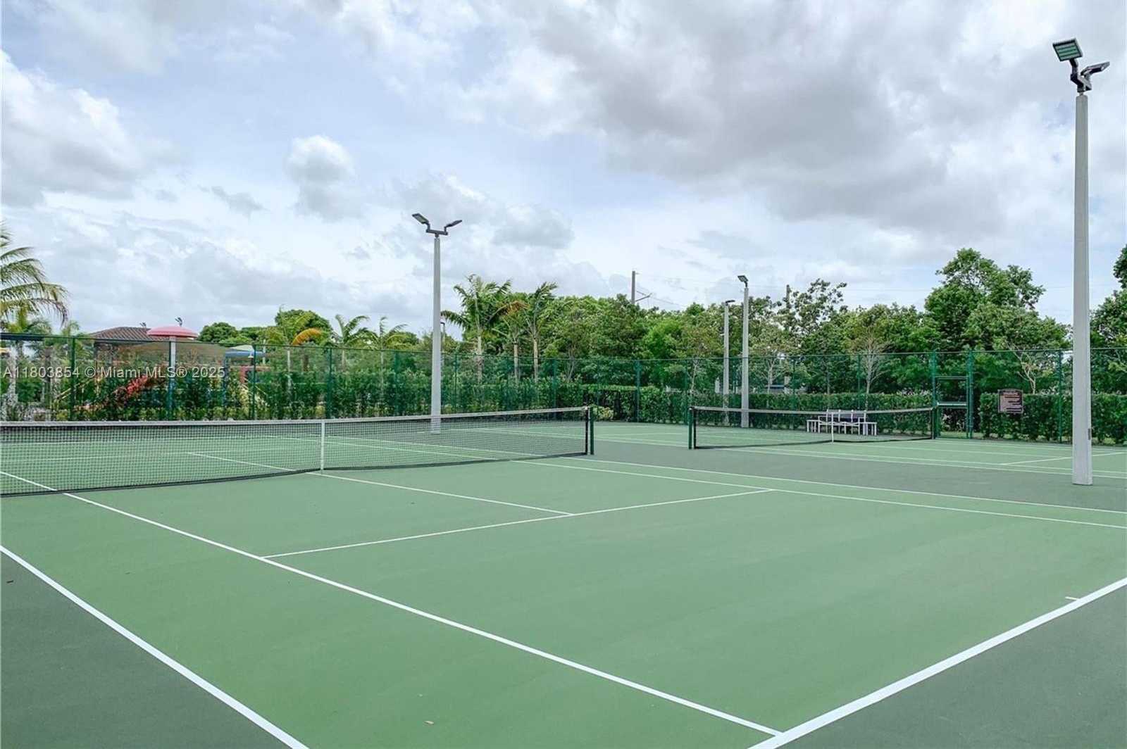 Small Image of 10431 NORTH WEST 82ND ST #8, Doral Number 26