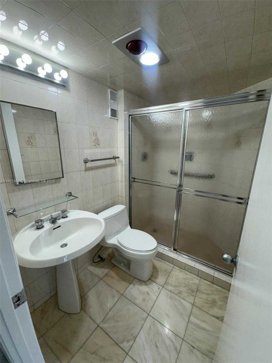 Small Image of 15645 COLLINS AV #901, Sunny Isles Beach Number 19