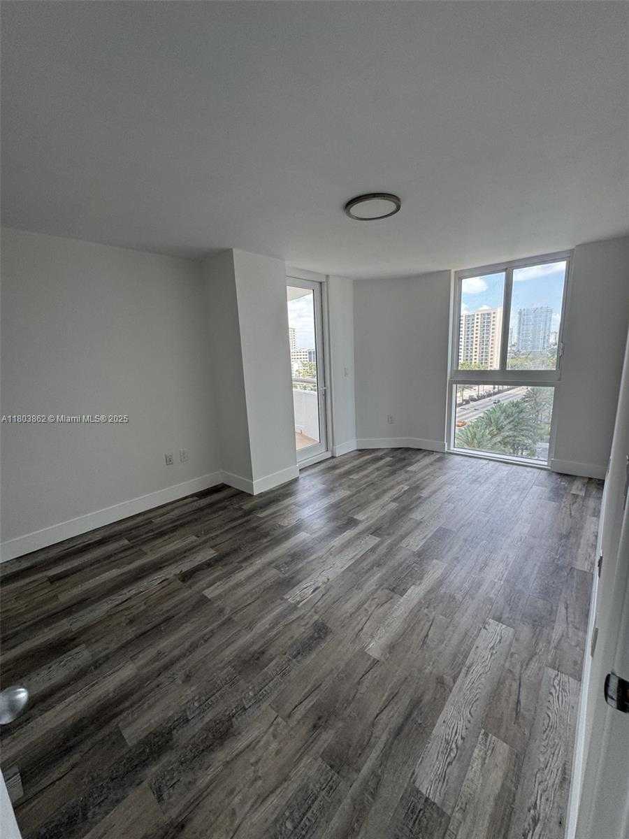 Small Image of 15645 COLLINS AV #901, Sunny Isles Beach Number 26