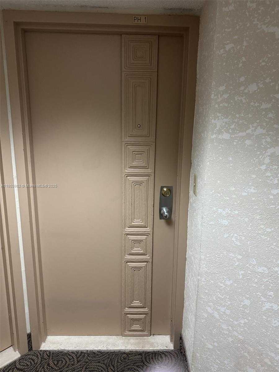 Small Image of 15645 COLLINS AV #901, Sunny Isles Beach Number 3
