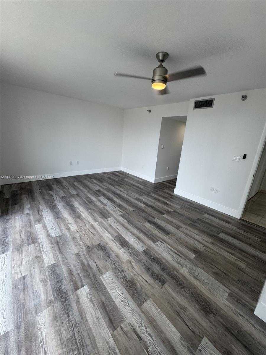 Small Image of 15645 COLLINS AV #901, Sunny Isles Beach Number 33