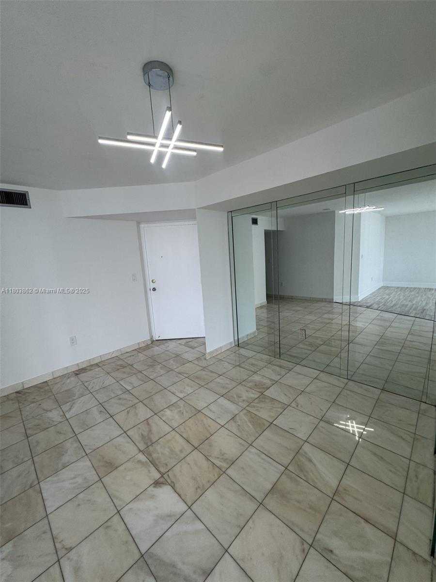 Small Image of 15645 COLLINS AV #901, Sunny Isles Beach Number 4
