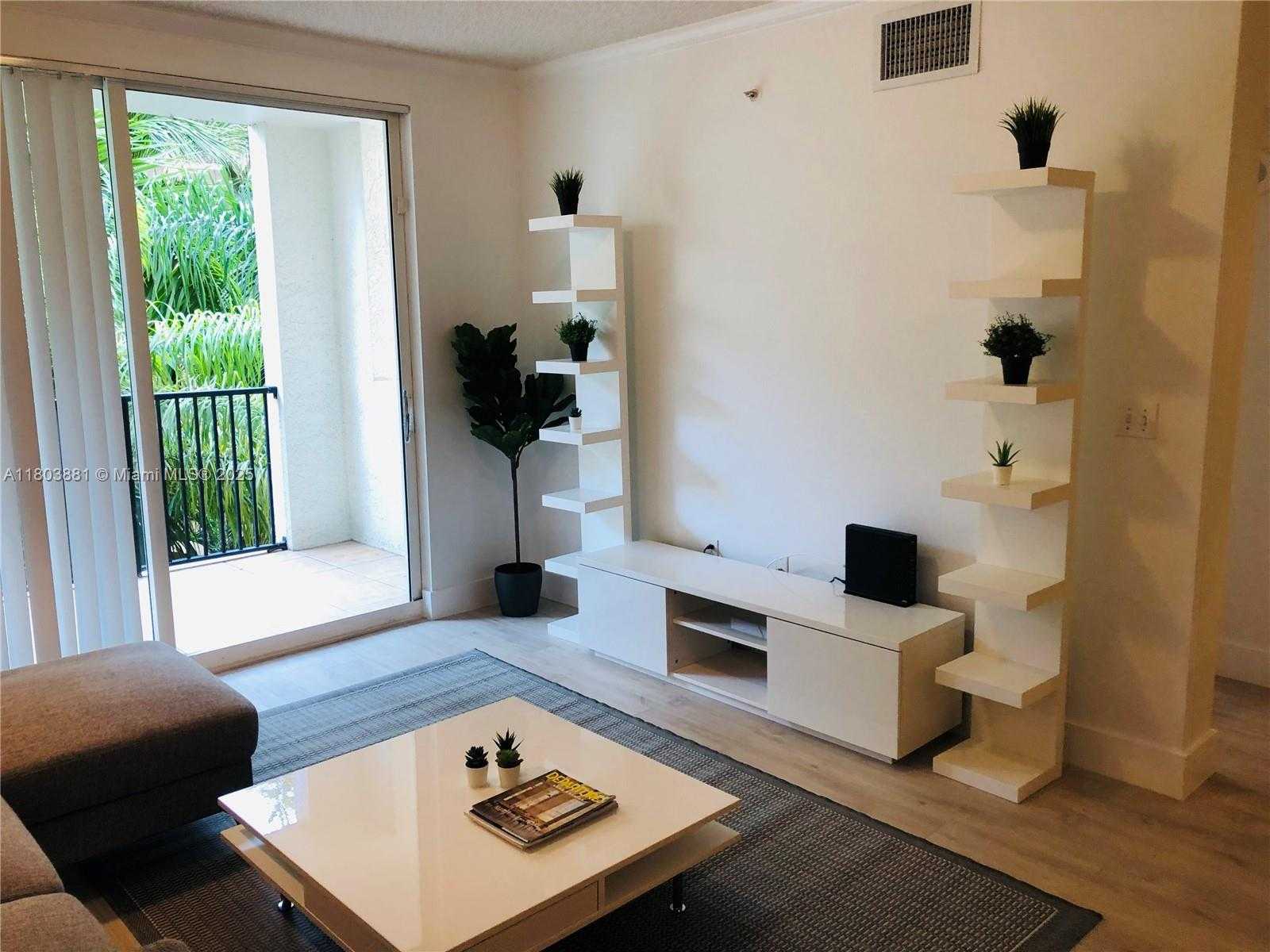 Small Image of 17100 NORTH BAY RD #1511, Sunny Isles Beach Number 11