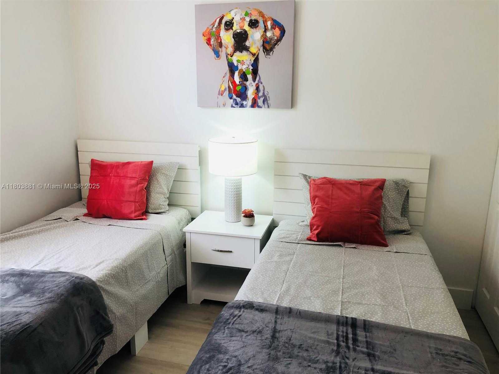 Small Image of 17100 NORTH BAY RD #1511, Sunny Isles Beach Number 15