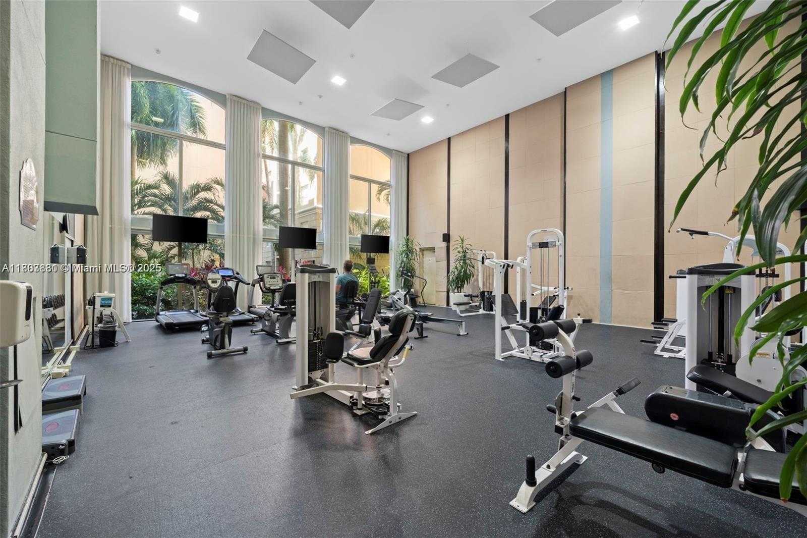 Small Image of 17100 NORTH BAY RD #1511, Sunny Isles Beach Number 25