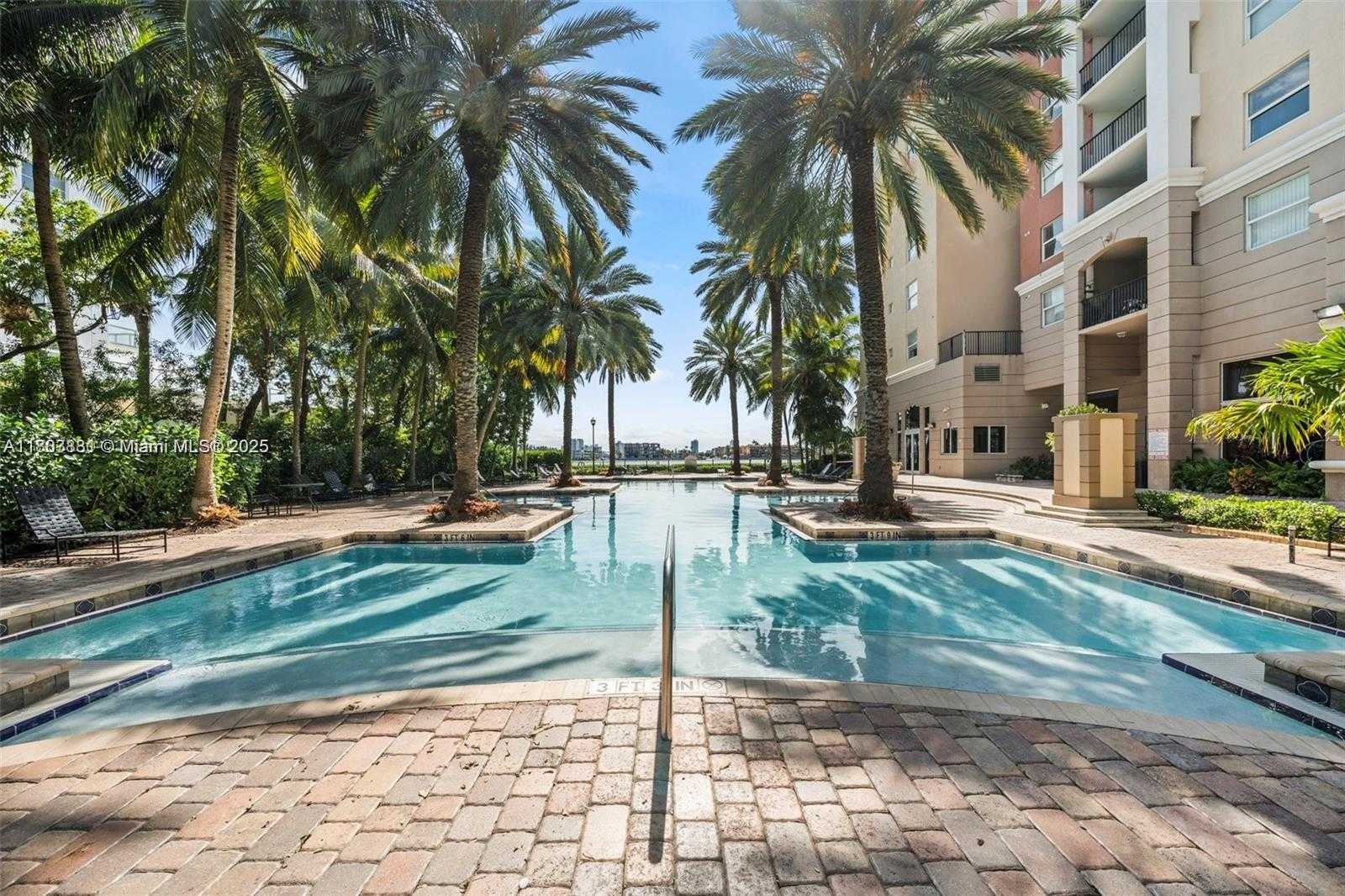 Small Image of 17100 NORTH BAY RD #1511, Sunny Isles Beach Number 31