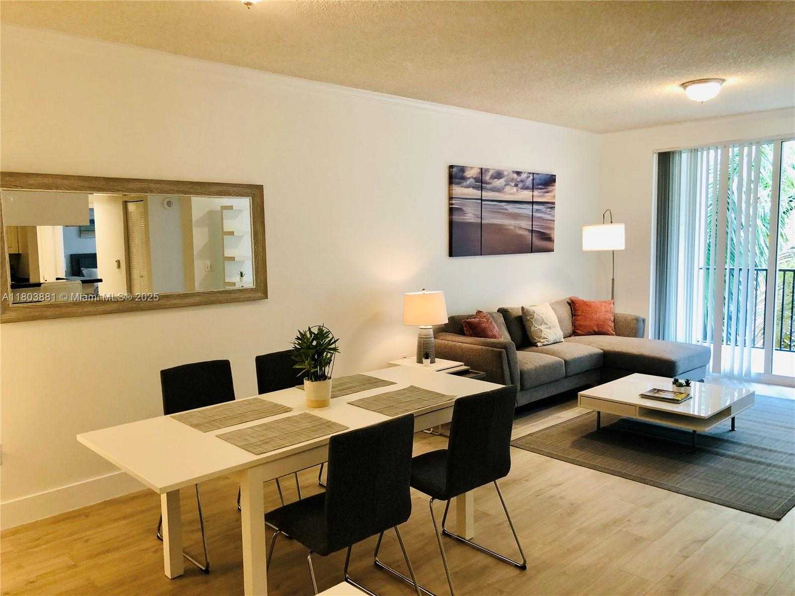 Small Image of 17100 NORTH BAY RD #1511, Sunny Isles Beach Number 6
