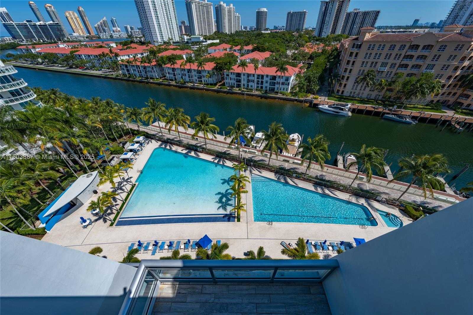 Small Image of 2950 NORTH EAST 188TH ST #540, Aventura Number 30