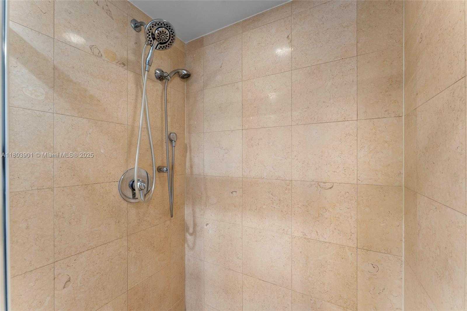 Small Image of 1830 SOUTH OCEAN DR #1612, Hallandale Beach Number 13