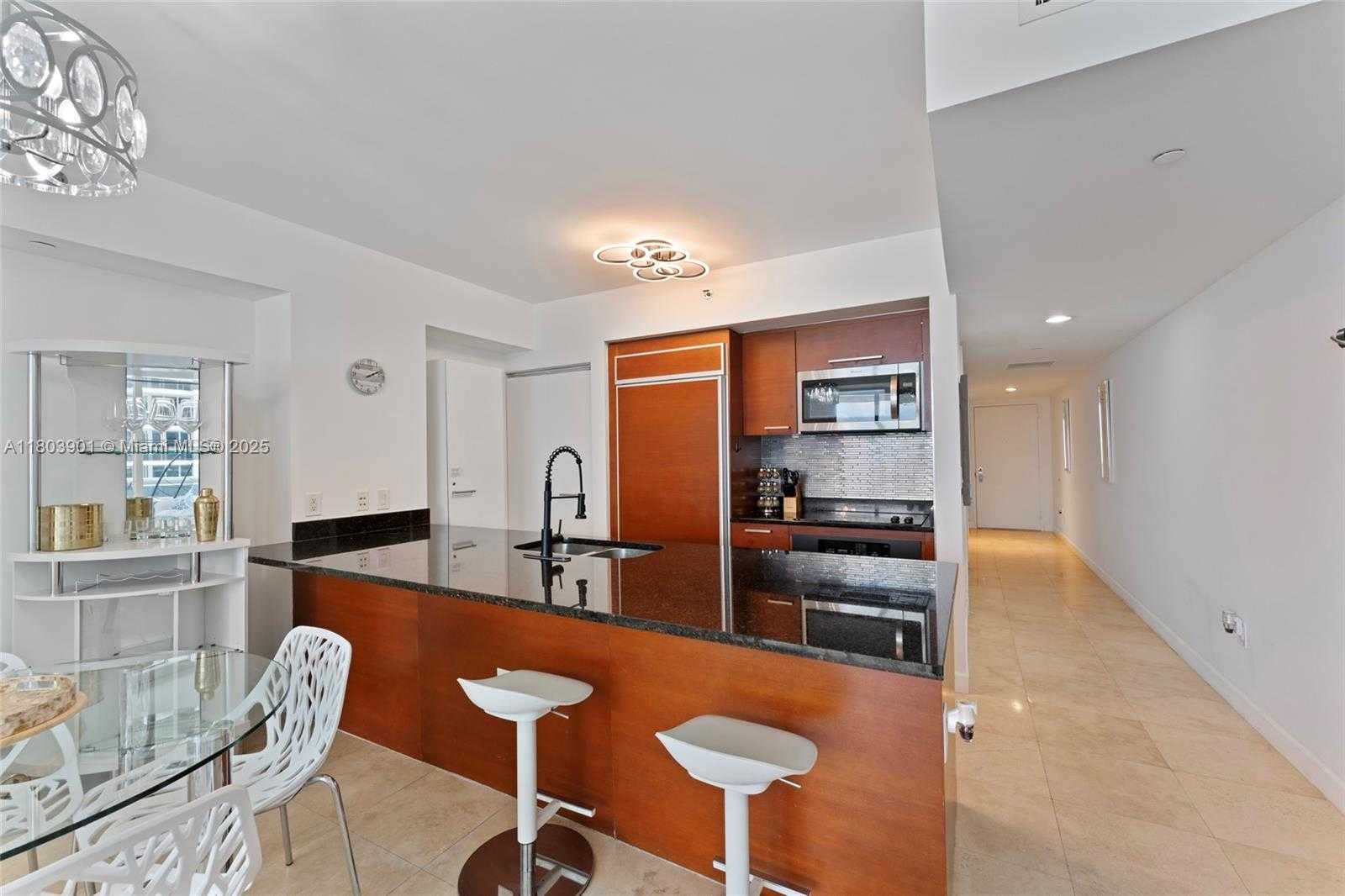 Small Image of 1830 SOUTH OCEAN DR #1612, Hallandale Beach Number 4
