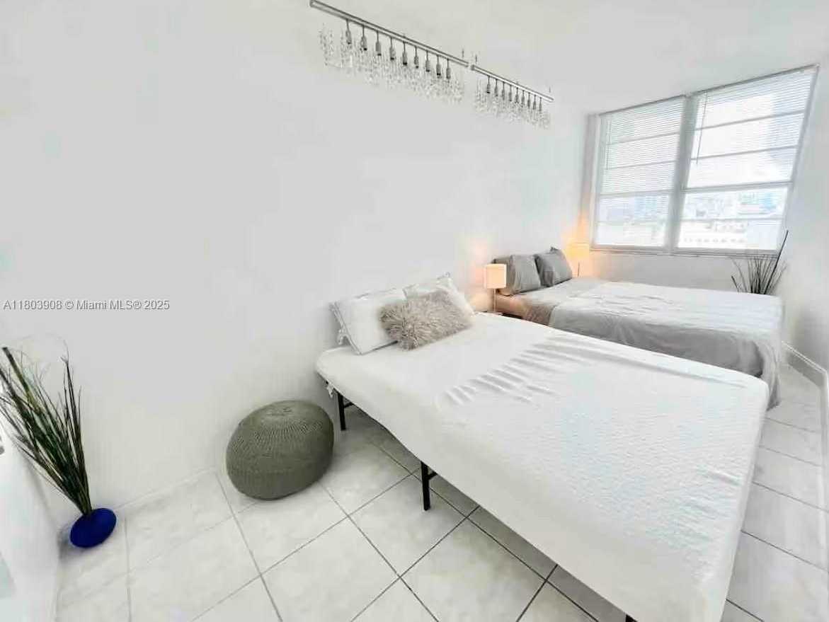 Small Image of 100 LINCOLN RD #1216, Miami Beach Number 4