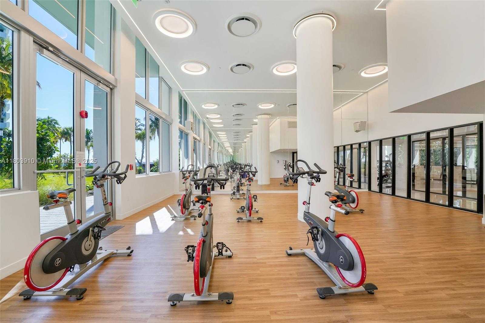 Small Image of 1500 BAY RD #C-0707, Miami Beach Number 39