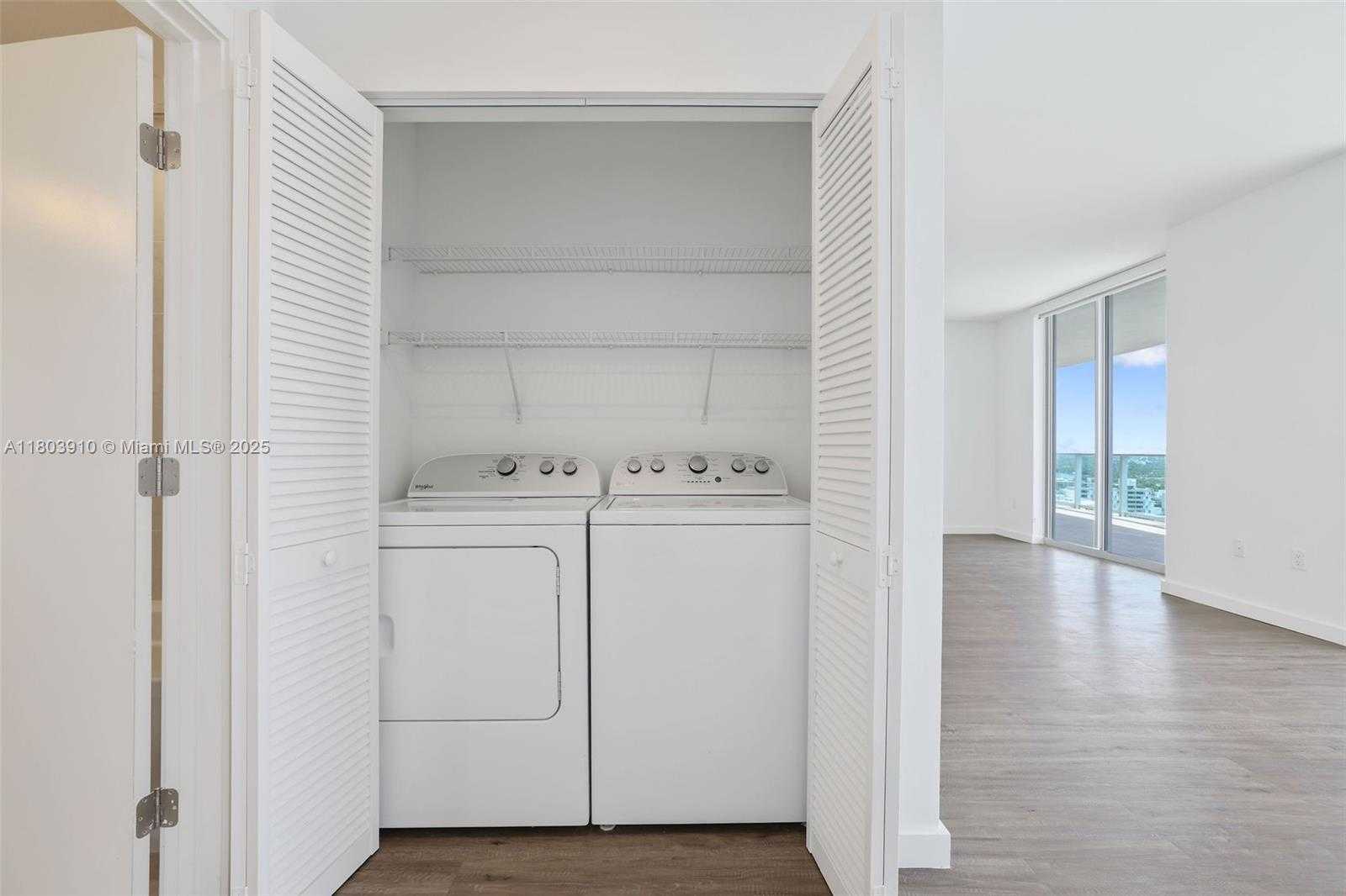 Small Image of 1500 BAY RD #C-0707, Miami Beach Number 9