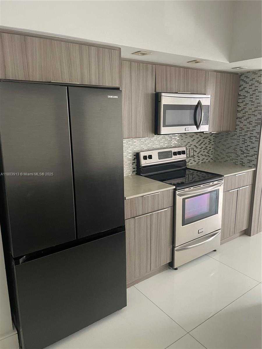 Small Image of 3155 NORTH EAST 184TH ST #8105, Aventura Number 11