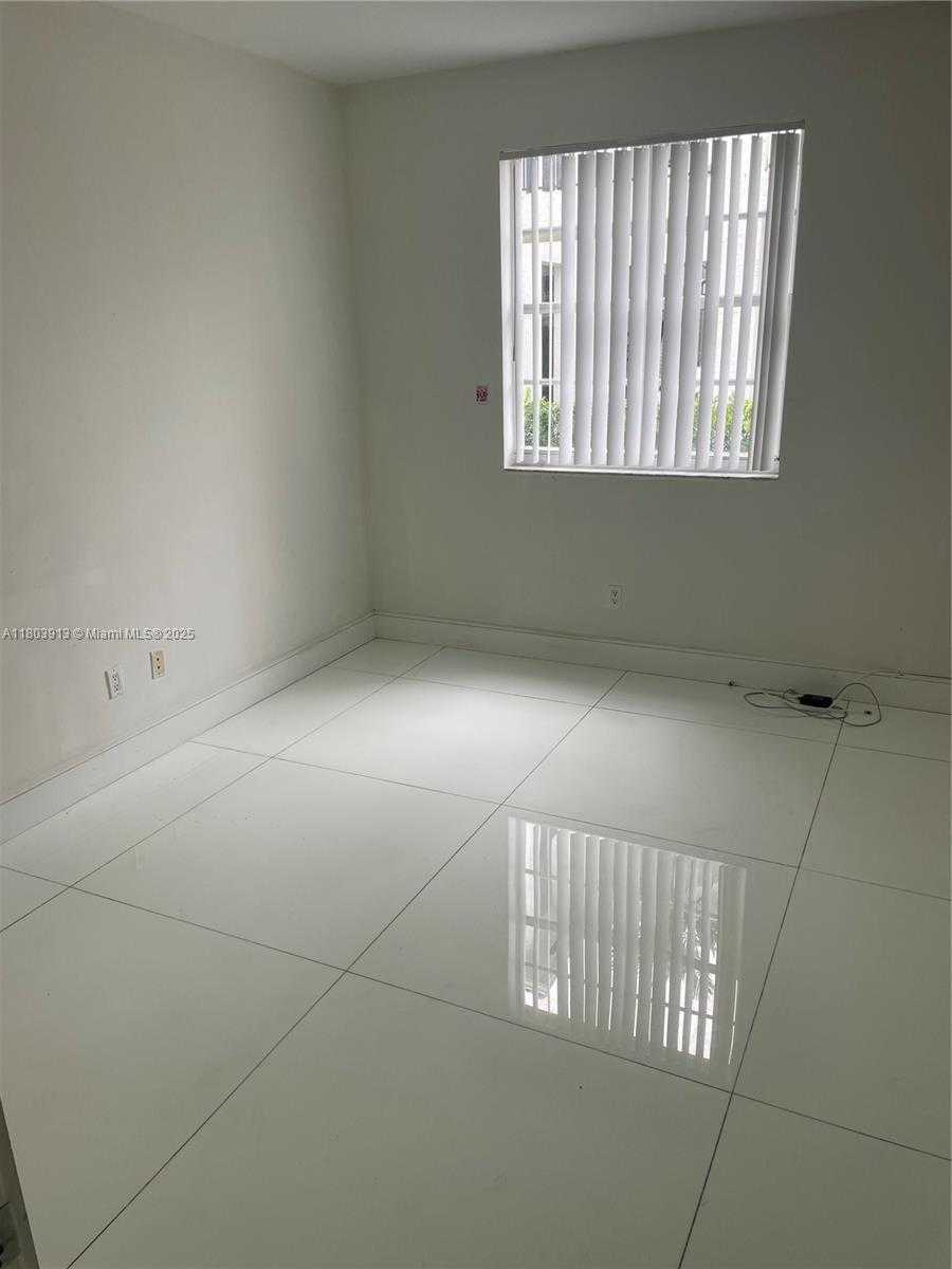 Small Image of 3155 NORTH EAST 184TH ST #8105, Aventura Number 14