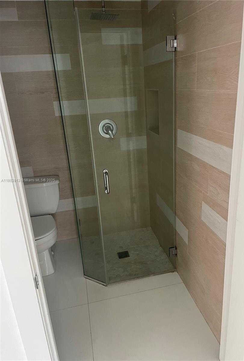 Small Image of 3155 NORTH EAST 184TH ST #8105, Aventura Number 15