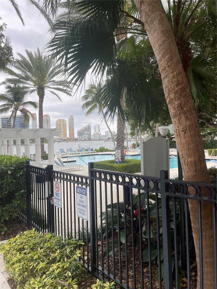 Small Image of 3155 NORTH EAST 184TH ST #8105, Aventura Number 22
