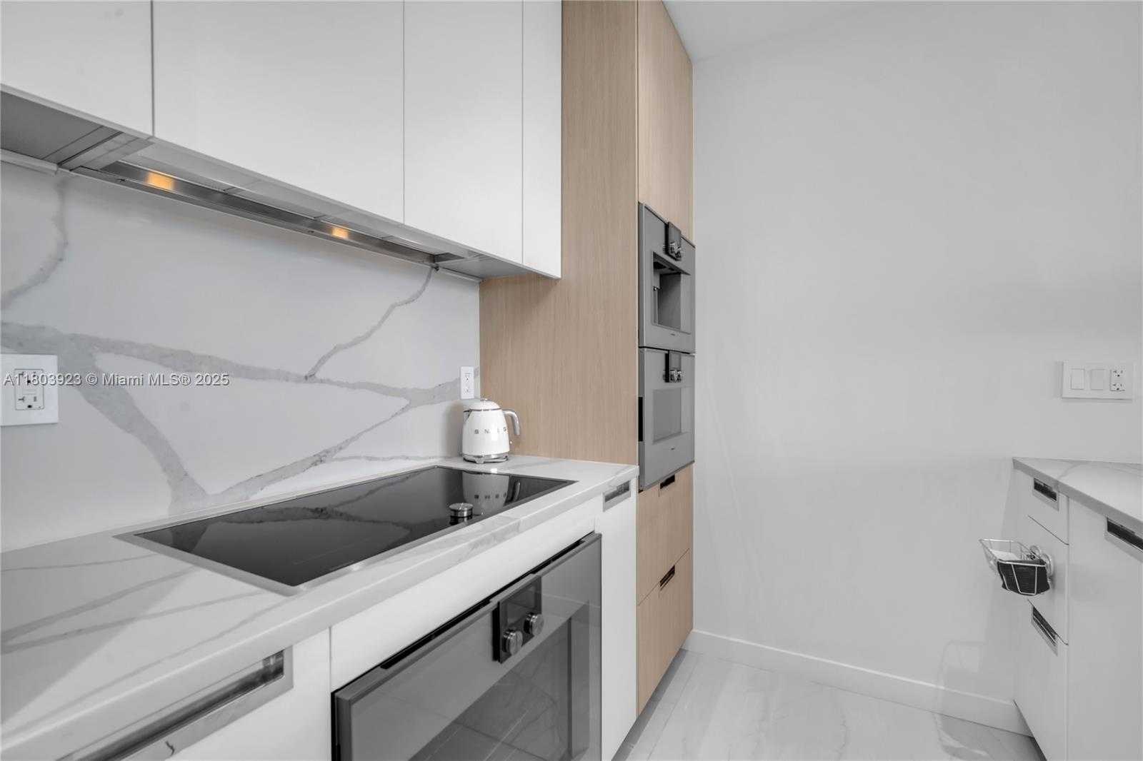 Small Image of 15701 COLLINS AVE #1504, Sunny Isles Beach Number 14
