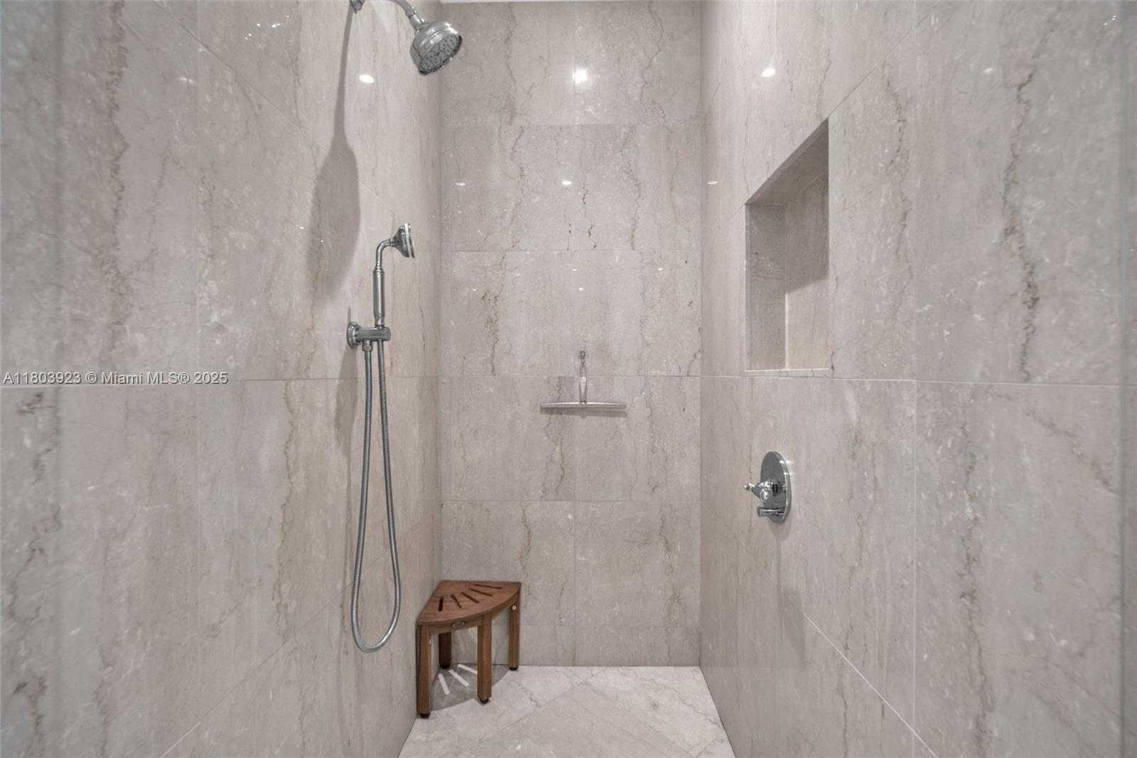 Small Image of 15701 COLLINS AVE #1504, Sunny Isles Beach Number 24