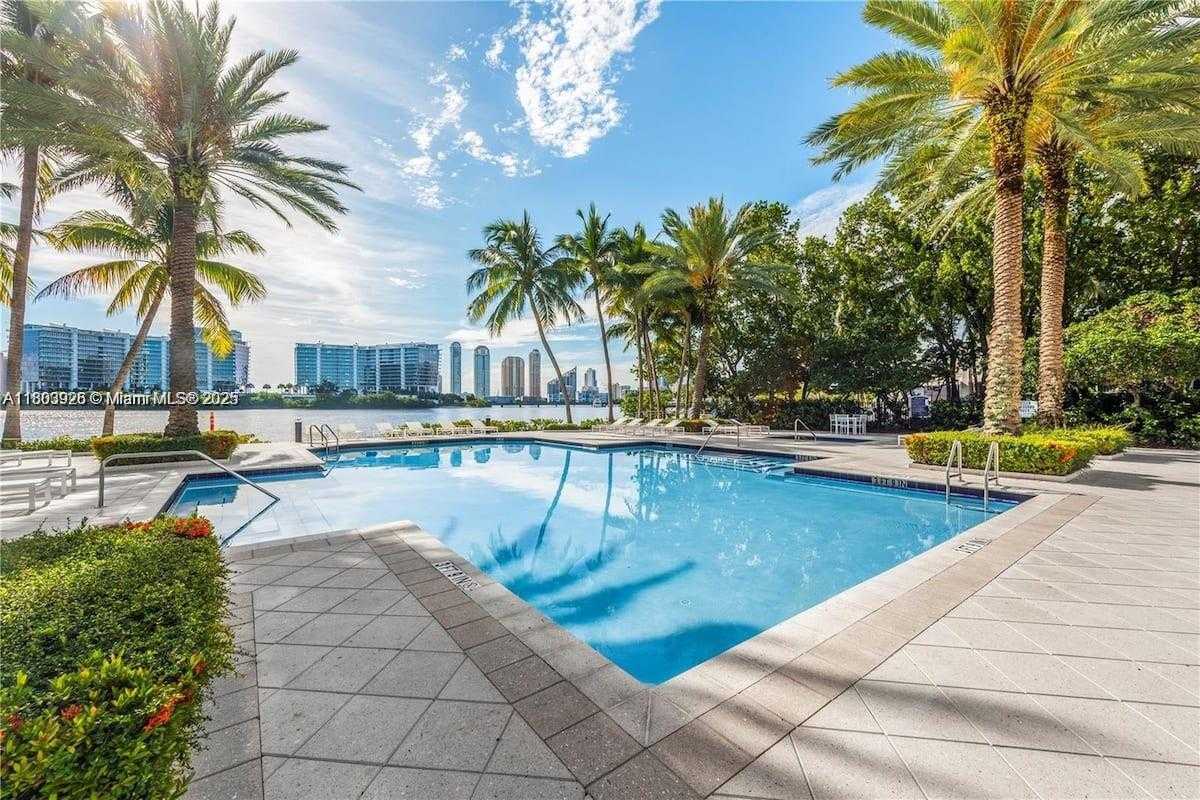 Small Image of 3255 NORTH EAST 184TH #12206, Aventura Number 33