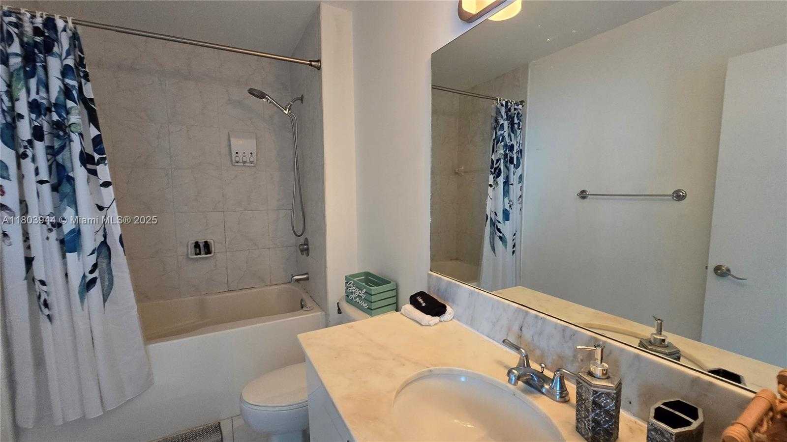 Small Image of 133 NORTH EAST 2ND AVE #810, Miami Number 21