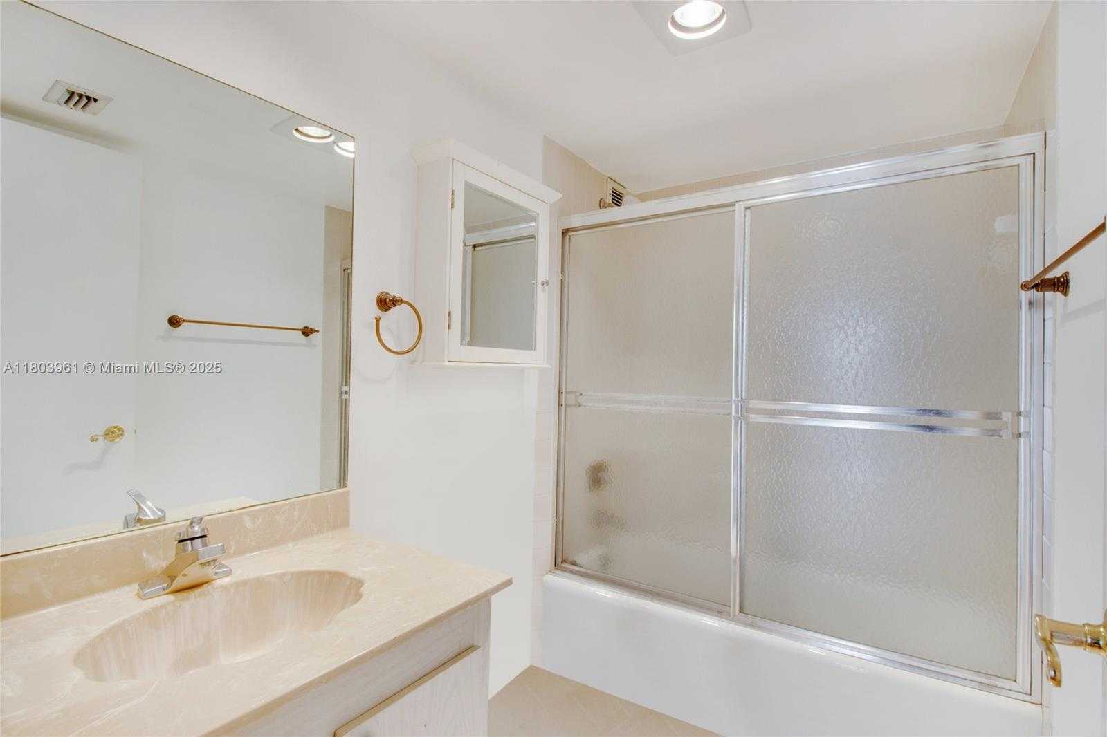 Small Image of 1925 BRICKELL AVE #1812, Miami Number 14