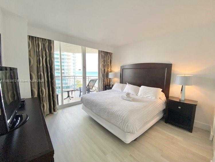 Small Image of 17375 COLLINS AVE #1207, Sunny Isles Beach Number 17