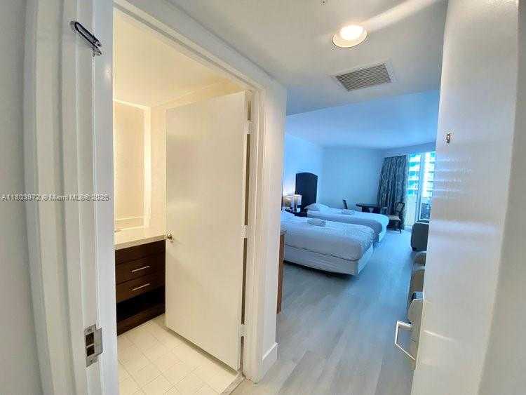 Small Image of 17375 COLLINS AVE #1207, Sunny Isles Beach Number 18