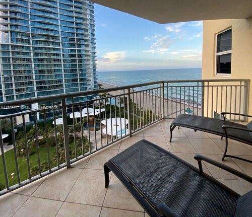 Small Image of 17375 COLLINS AVE #1207, Sunny Isles Beach Number 5