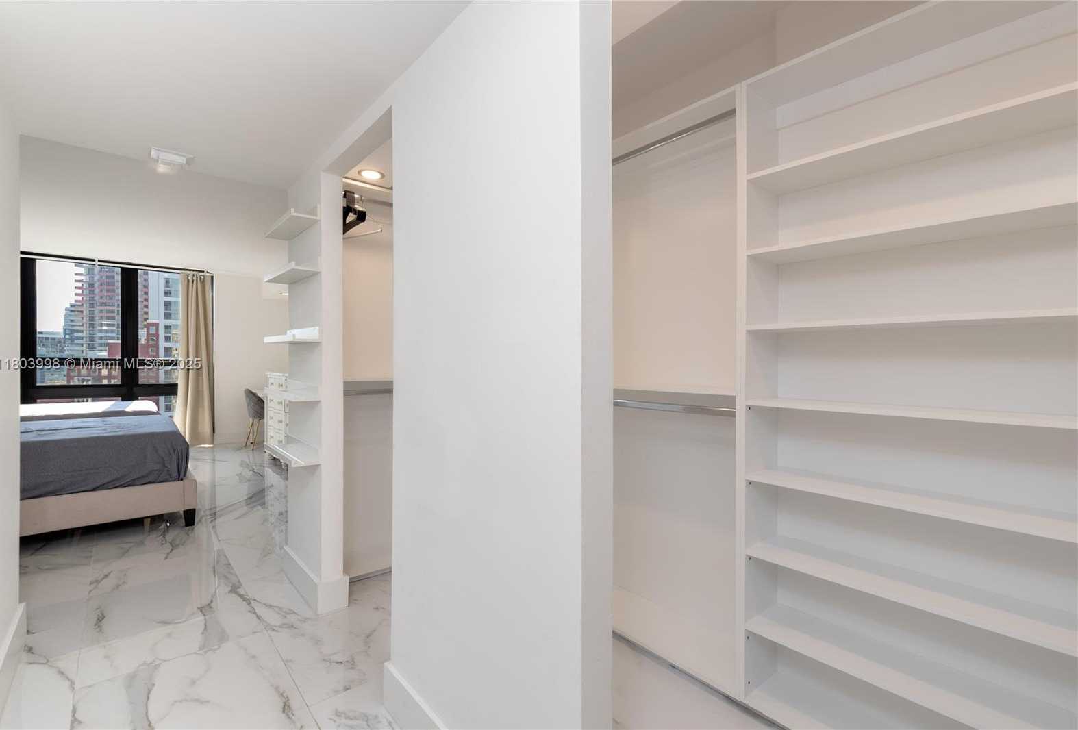 Small Image of 1450 BRICKELL BAY DR #1707, Miami Number 14