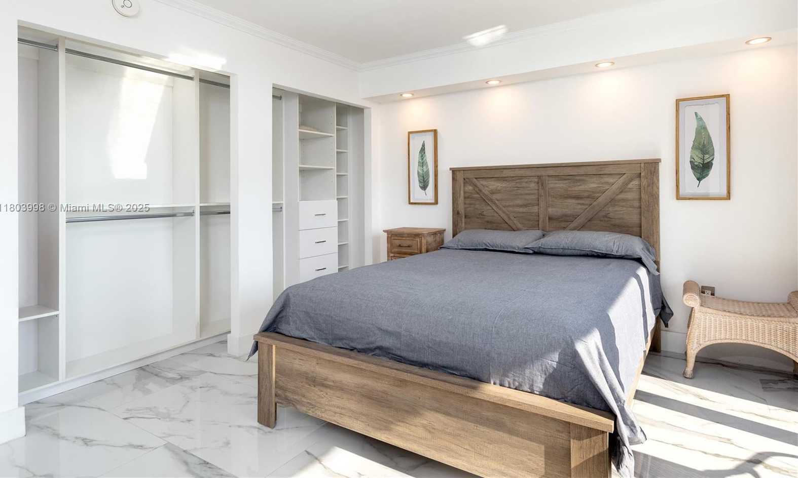 Small Image of 1450 BRICKELL BAY DR #1707, Miami Number 19